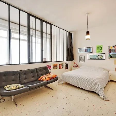Spacious Vintage Duplex Flat - Gare Du Nord Appartamento Parigi